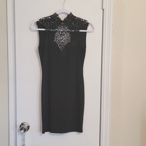 👗C graffitti bodycon dress 👗 - Picture 2 of 7